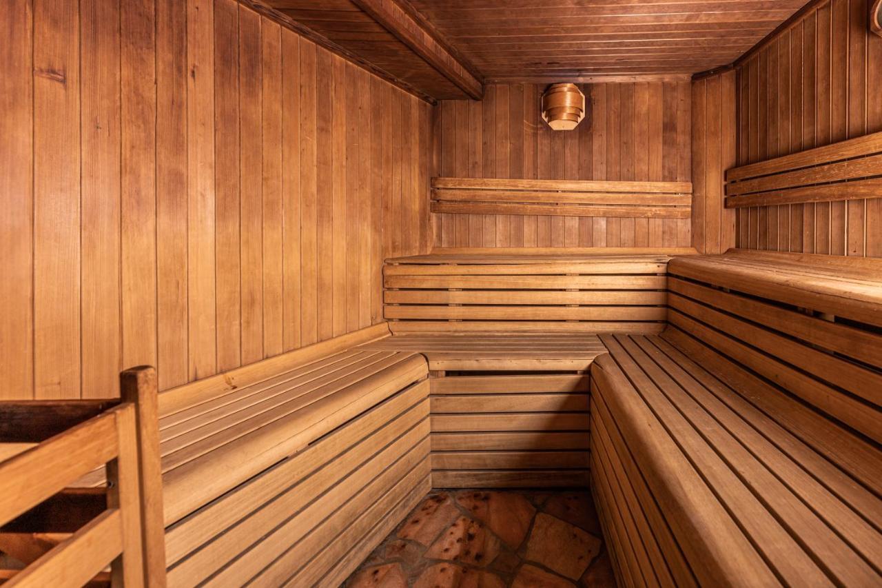 Hotel Soreghes Gran Chalet Кампитело ди Фаса Екстериор снимка