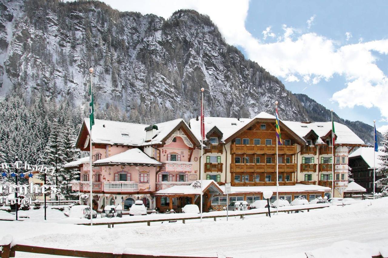 Hotel Soreghes Gran Chalet Кампитело ди Фаса Екстериор снимка